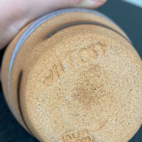 Alfa Dom Vintage Small Handcrafted Sandstone Pottery Vase Signed by Artist - Picture 6 of 10